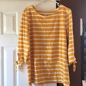 Old Navy top